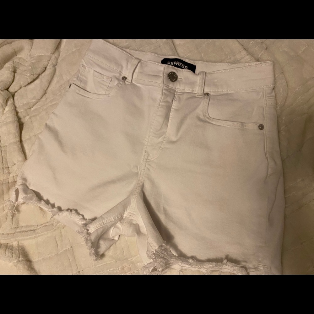 White high rise express shorts